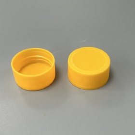 38 mm HDPE Plastic Screw Top Cap